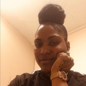 Meet your Posher, Darrellica